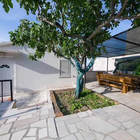 Strma Apartments Vis Exterior photo